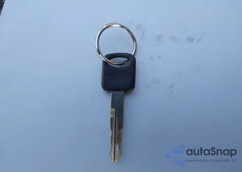 2005 Ford Crown Victoria Police z USA, uszkodzony, nr VIN 2FAFP71W15X172277